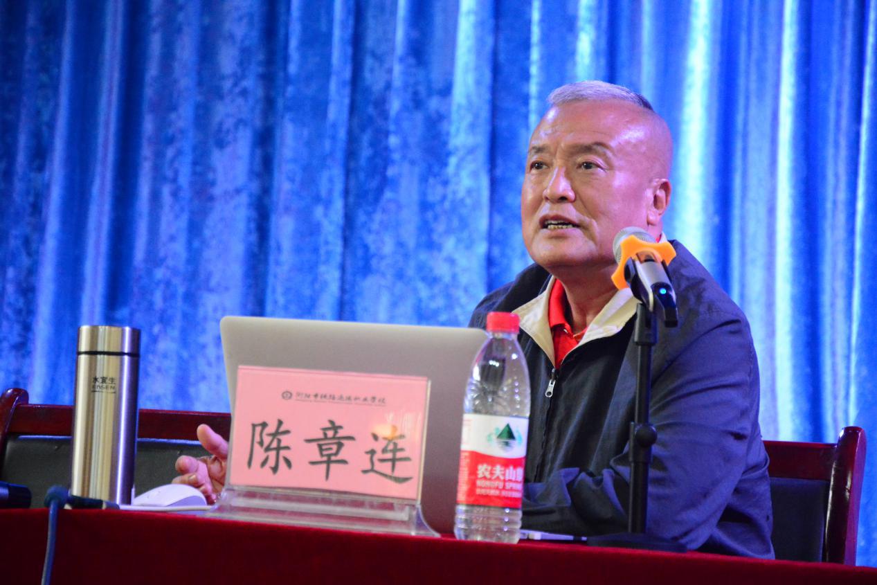 ????У?????????????У???